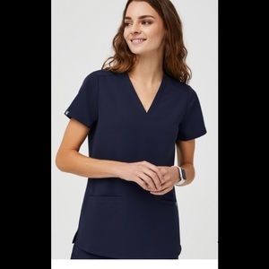 Figs XS scrub set in navy blue